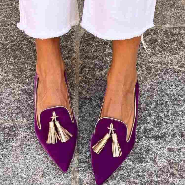 LOAFER WITH ELEGANT TASSELS